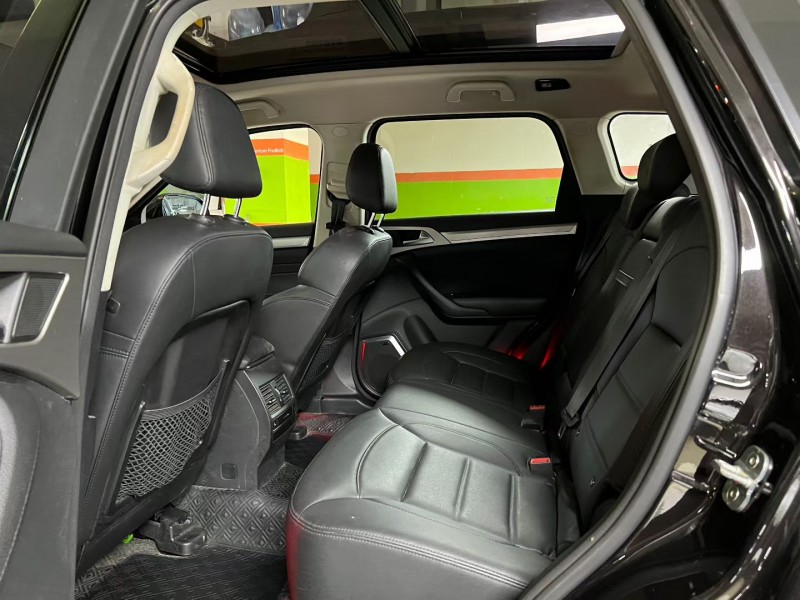 成都16年哈弗H77