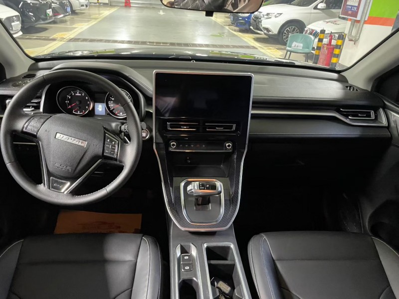 成都23年哈弗M67