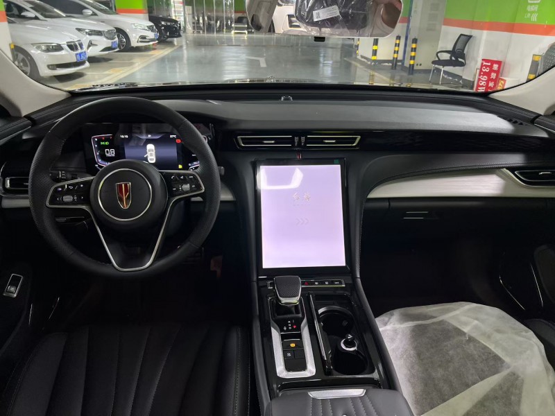 成都25年红旗H56