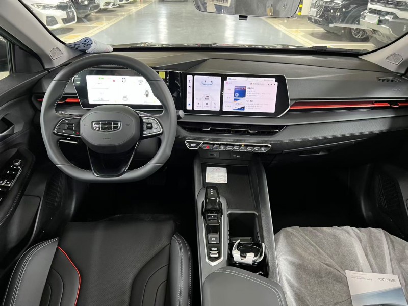 成都25年吉利缤瑞6