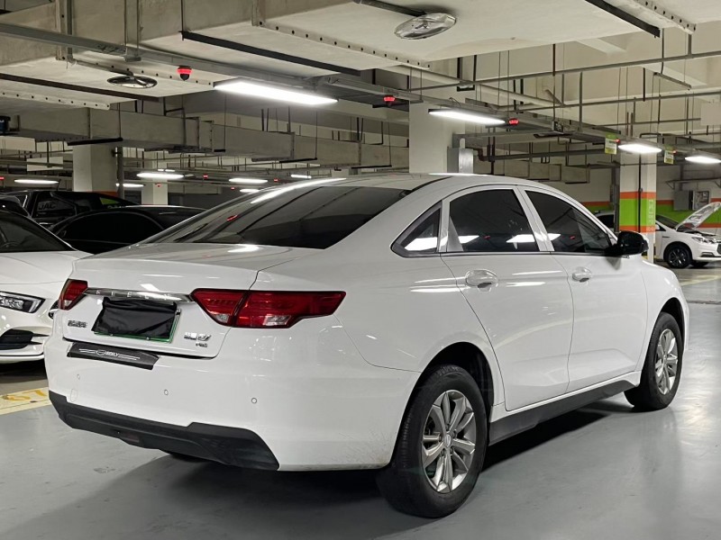 成都23年吉利帝豪6