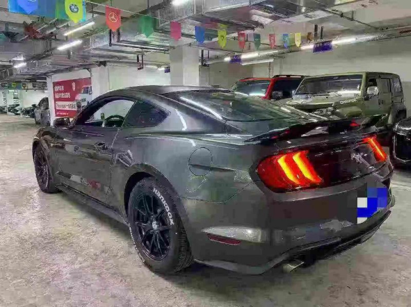 泸州19年福特野马8