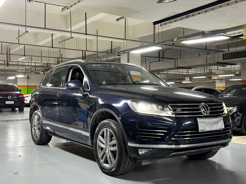 成都17年大众途锐3