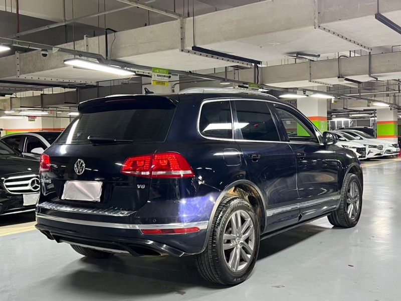 成都17年大众途锐4