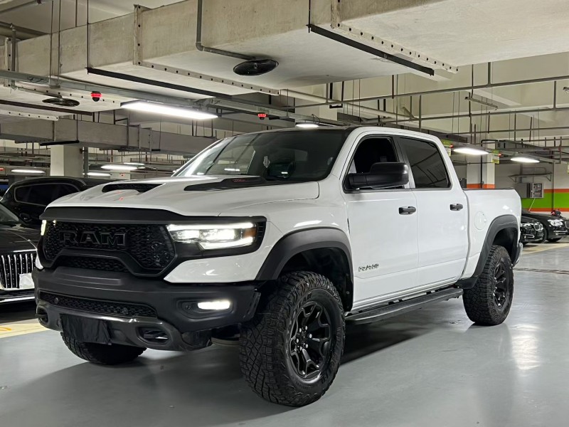 成都24年道奇公羊3