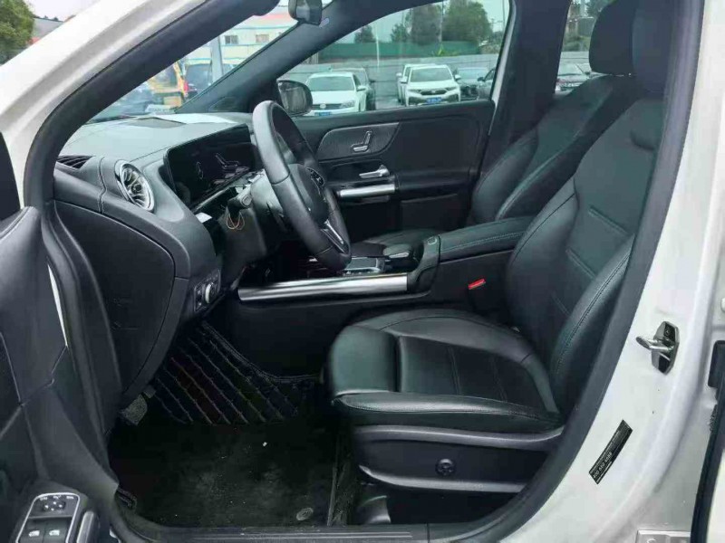 衡阳23年奔驰GLA5