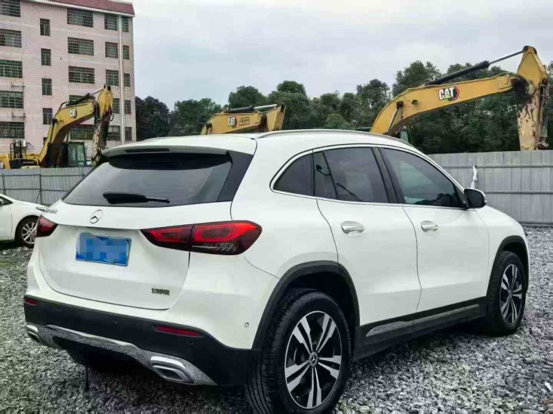 衡阳23年奔驰GLA8
