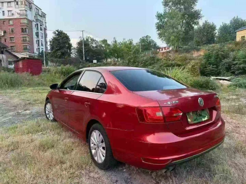 常德14年大众速腾8