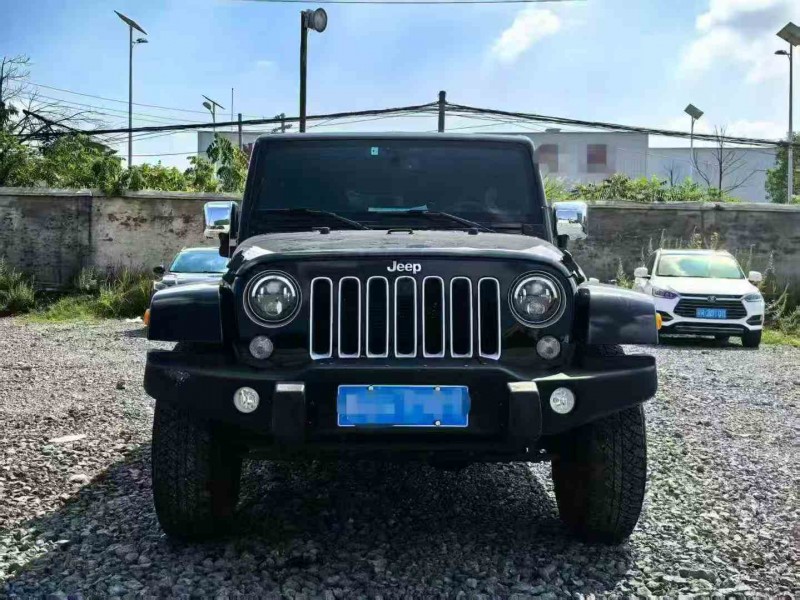 衡阳16年Jeep牧马人1