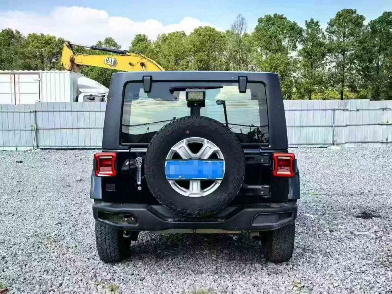 衡阳16年Jeep牧马人6