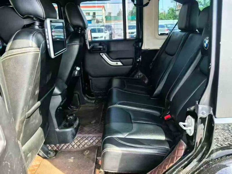 衡阳16年Jeep牧马人7