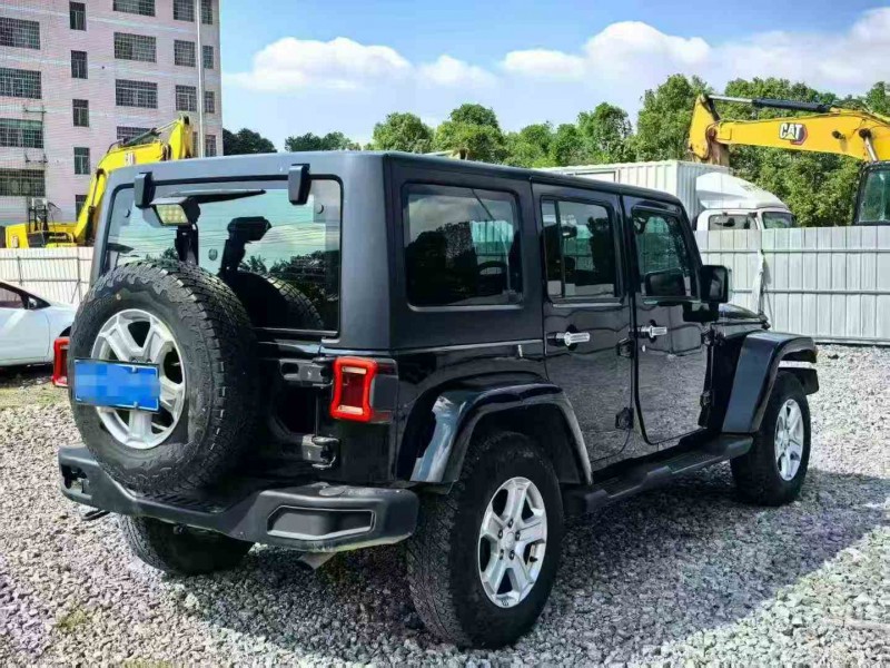 衡阳16年Jeep牧马人9