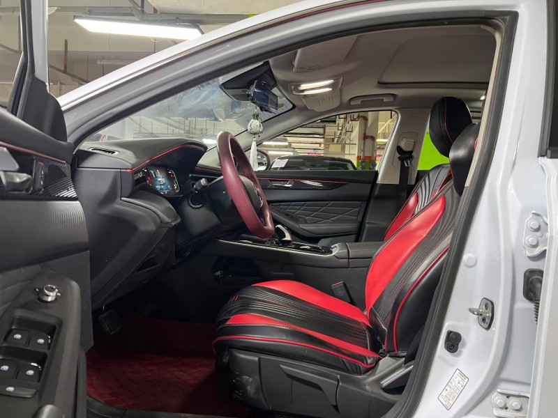 成都23年东风奕炫4