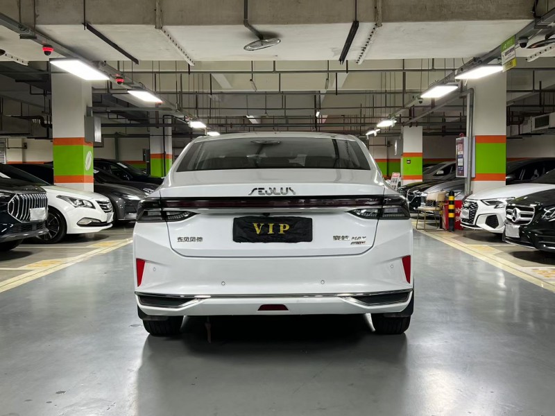 成都23年东风奕炫7