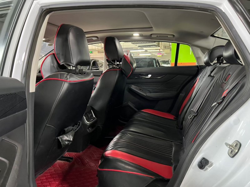 成都23年东风奕炫9