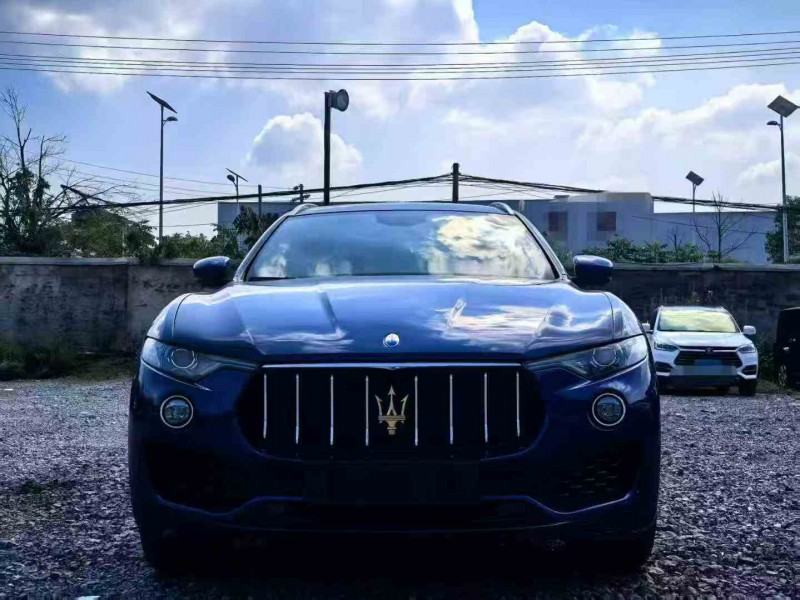 衡阳18年玛莎拉蒂Levante1