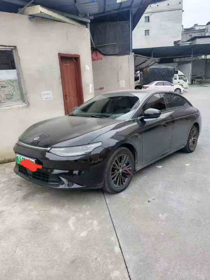 衡阳25年零跑汽车C012