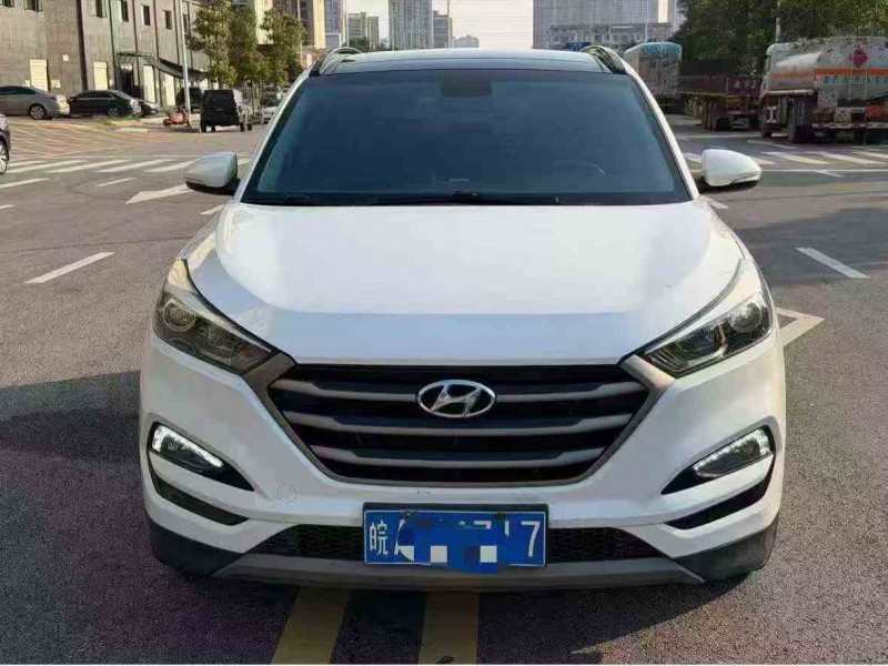 岳阳17年现代途胜1