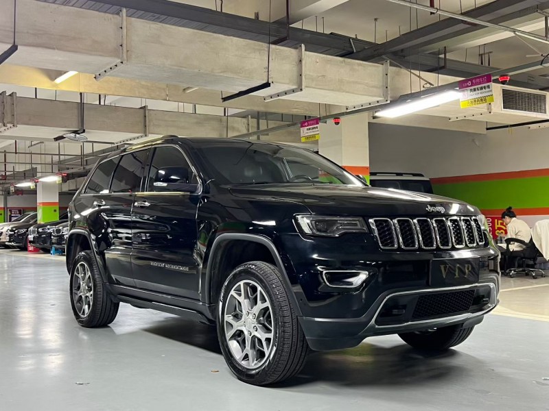 成都21年Jeep大切诺基2