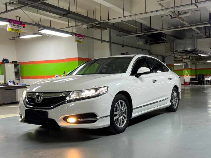 成都17年本田思铂睿2