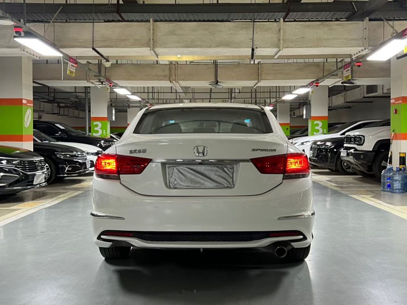 成都17年本田思铂睿9