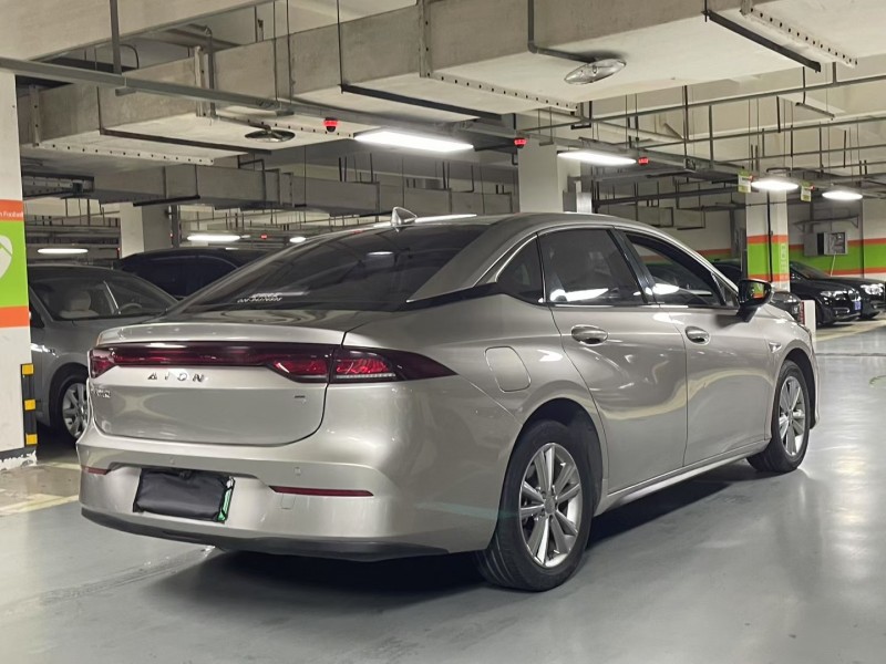 成都23年传祺埃安S4