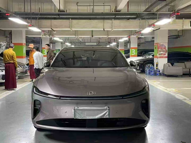 成都24年长安汽车启源1