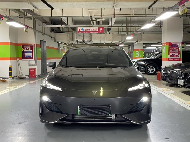 成都24年长安汽车深蓝1