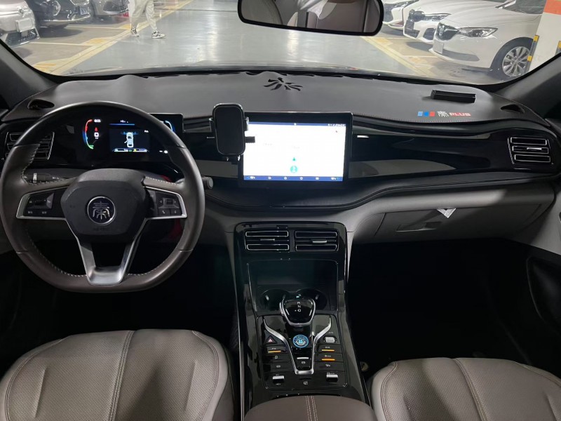 成都24年比亚迪秦9