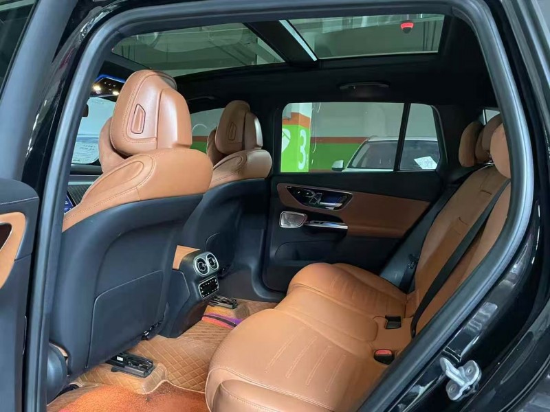 成都23年奔驰GLC5