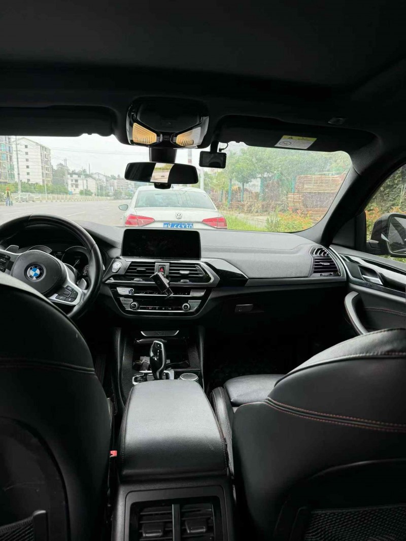 邵阳19年宝马X44