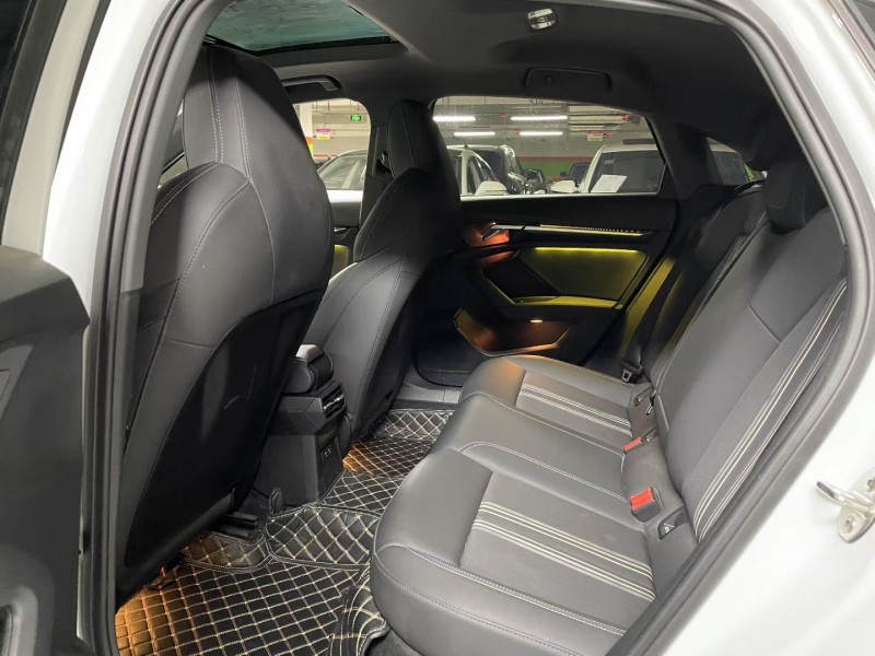 成都23年奥迪A34