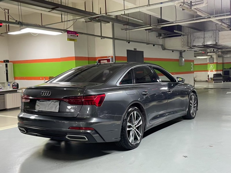 成都21年奥迪A6L7