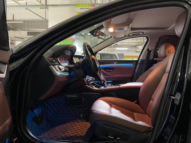 成都17年宝马5系3