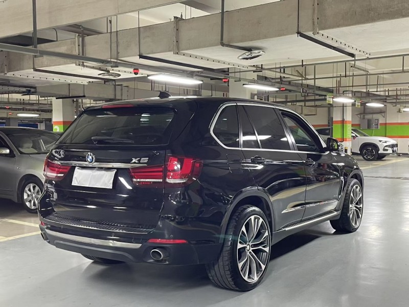 成都17年宝马X56