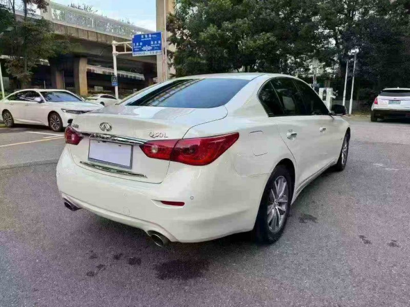 郴州15年英菲尼迪Q50L7