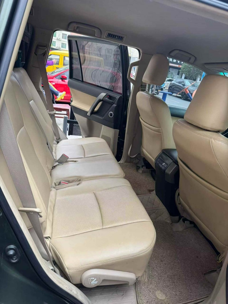 湘西13年丰田普拉多5