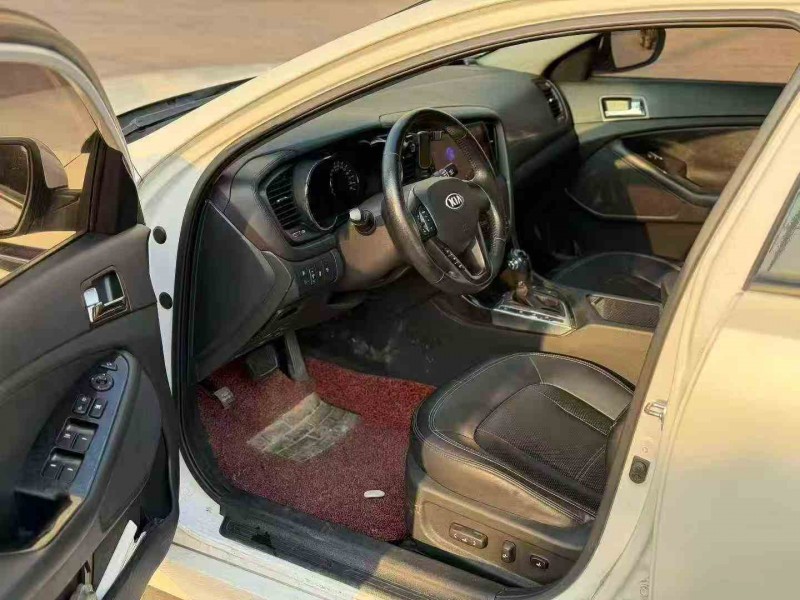 嘉兴13年起亚K55