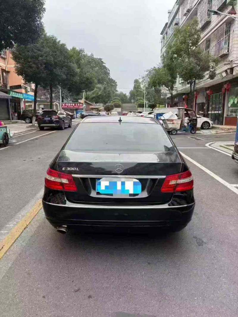 岳阳12年奔驰E6