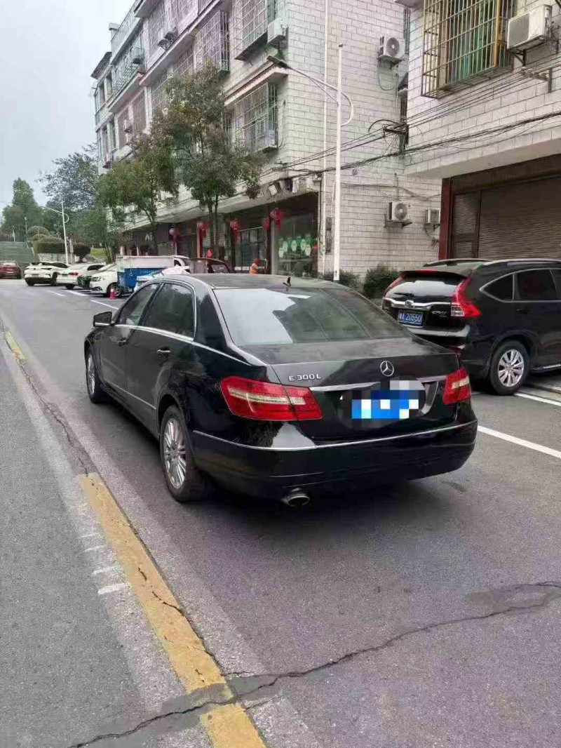 岳阳12年奔驰E9