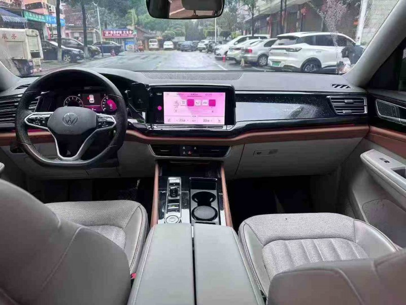 常德22年大众途昂6