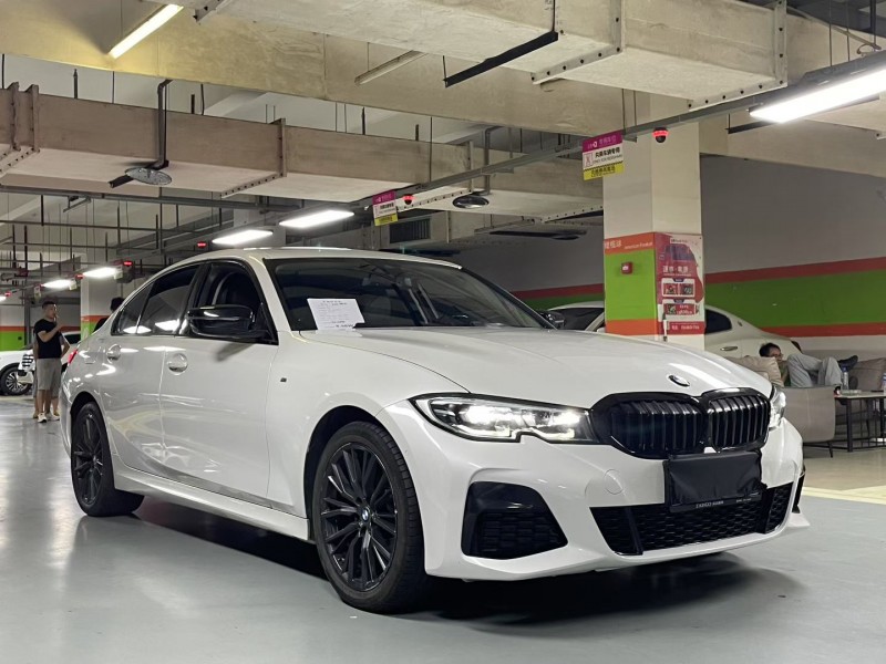 成都21年宝马3系2