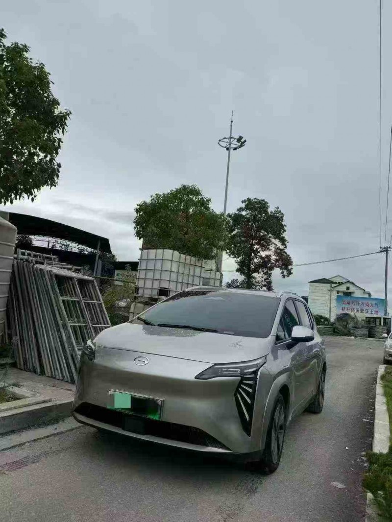 张家界24年传祺埃安Y2