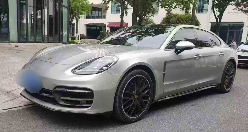 重庆24年保时捷帕拉梅拉2