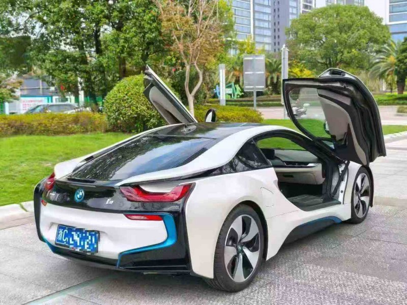 嘉兴17年宝马i87
