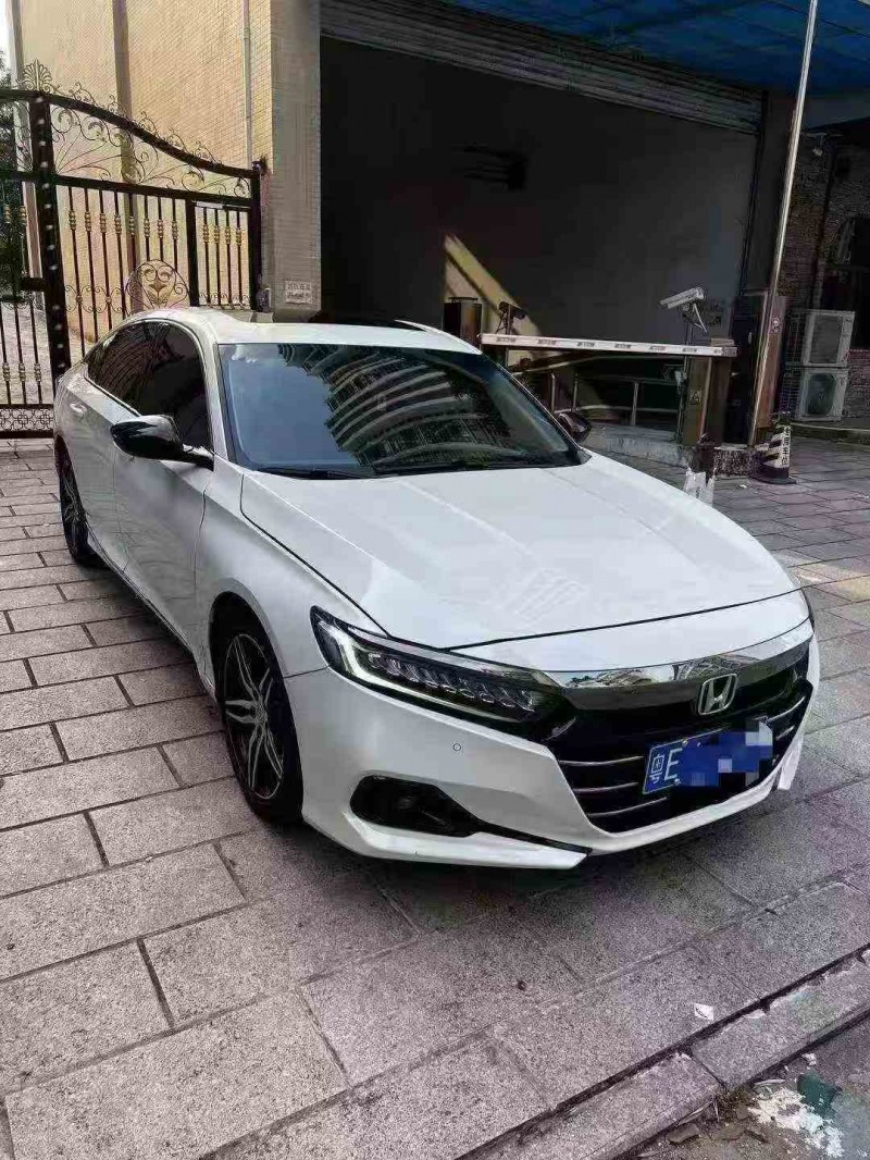 江门22年本田雅阁3