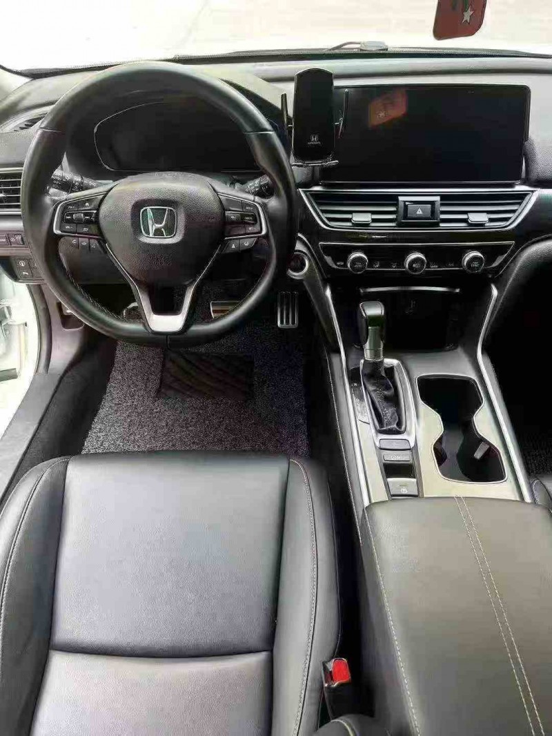 江门22年本田雅阁4