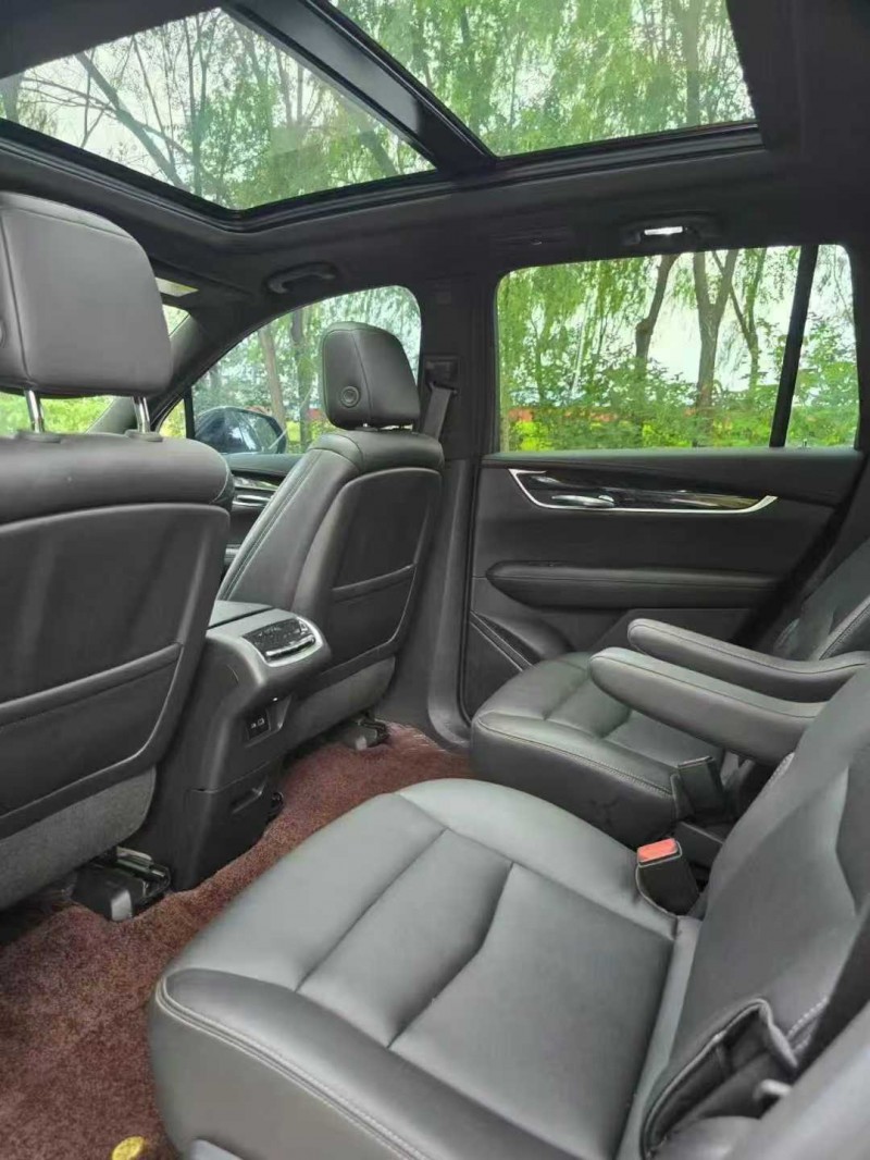 大同22年凯迪拉克XT64