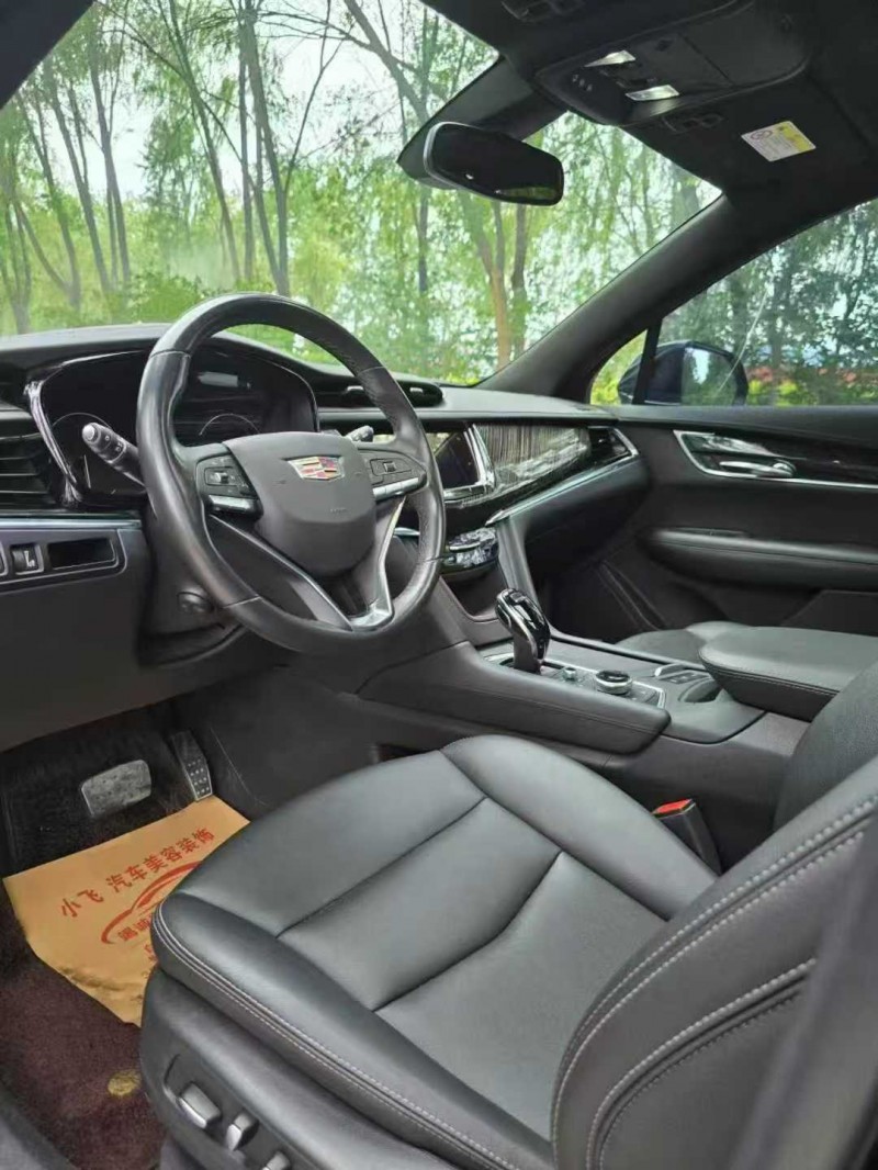 大同22年凯迪拉克XT66