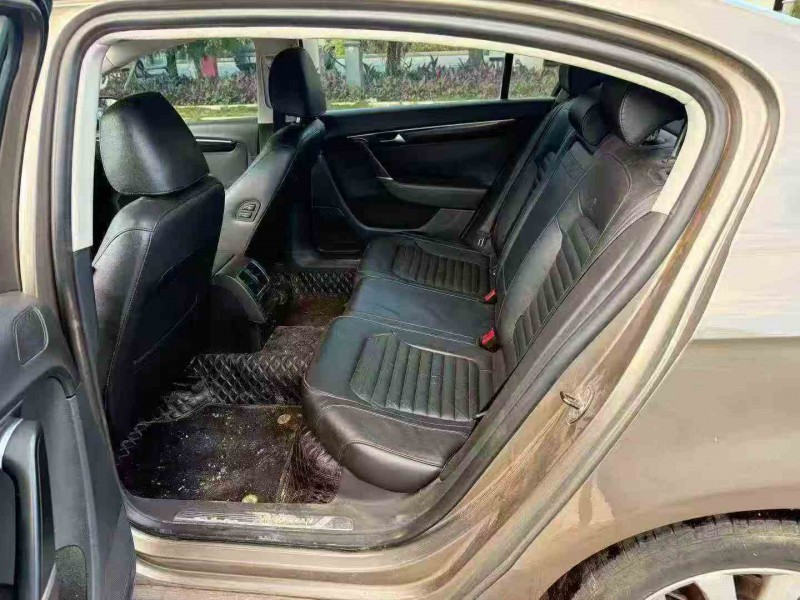 临沧14年大众迈腾5